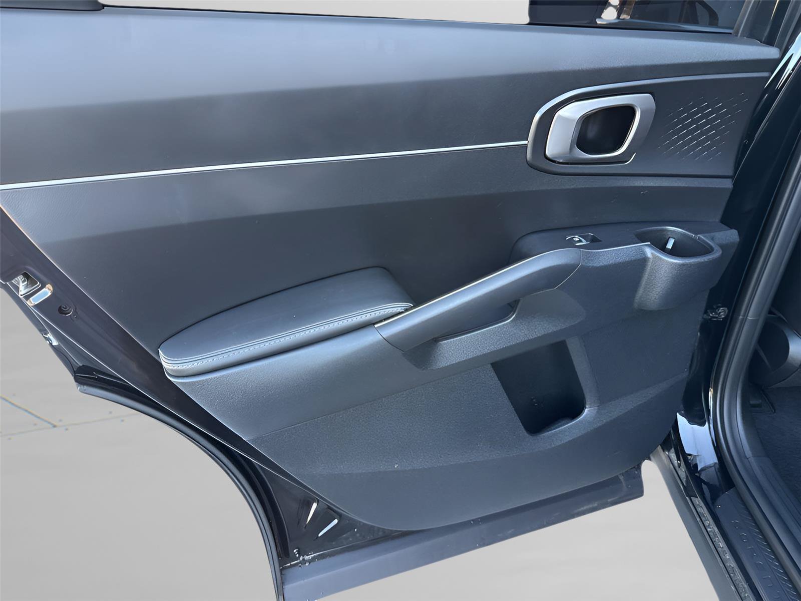 Used 2025 Kia Sorento EX w/ Panoramic Sunroof Package FWD image 30