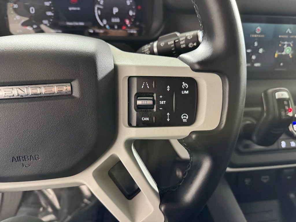 Used 2024 Land Rover Defender 90 S image 17