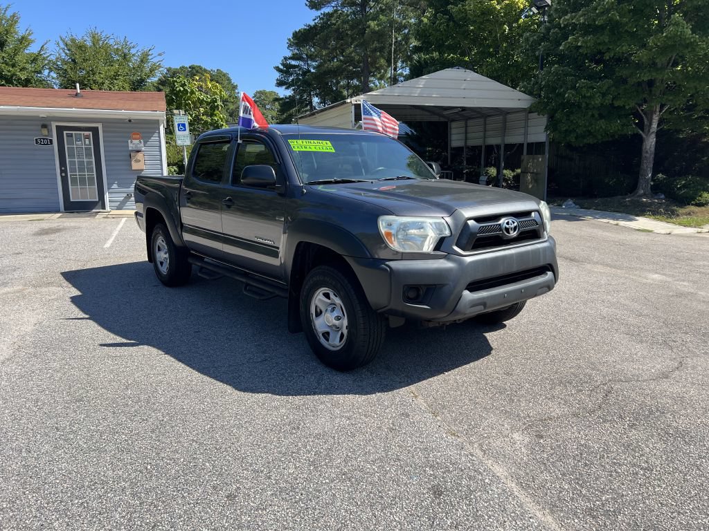 Used 2015 Toyota Tacoma PreRunner w/ Convenience Package RWD image 3