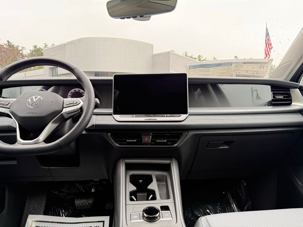 New 2026 Volkswagen Tiguan SE AWD/4WD image 33
