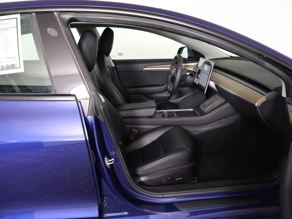 Used 2023 Tesla Model 3 Standard Range RWD image 30