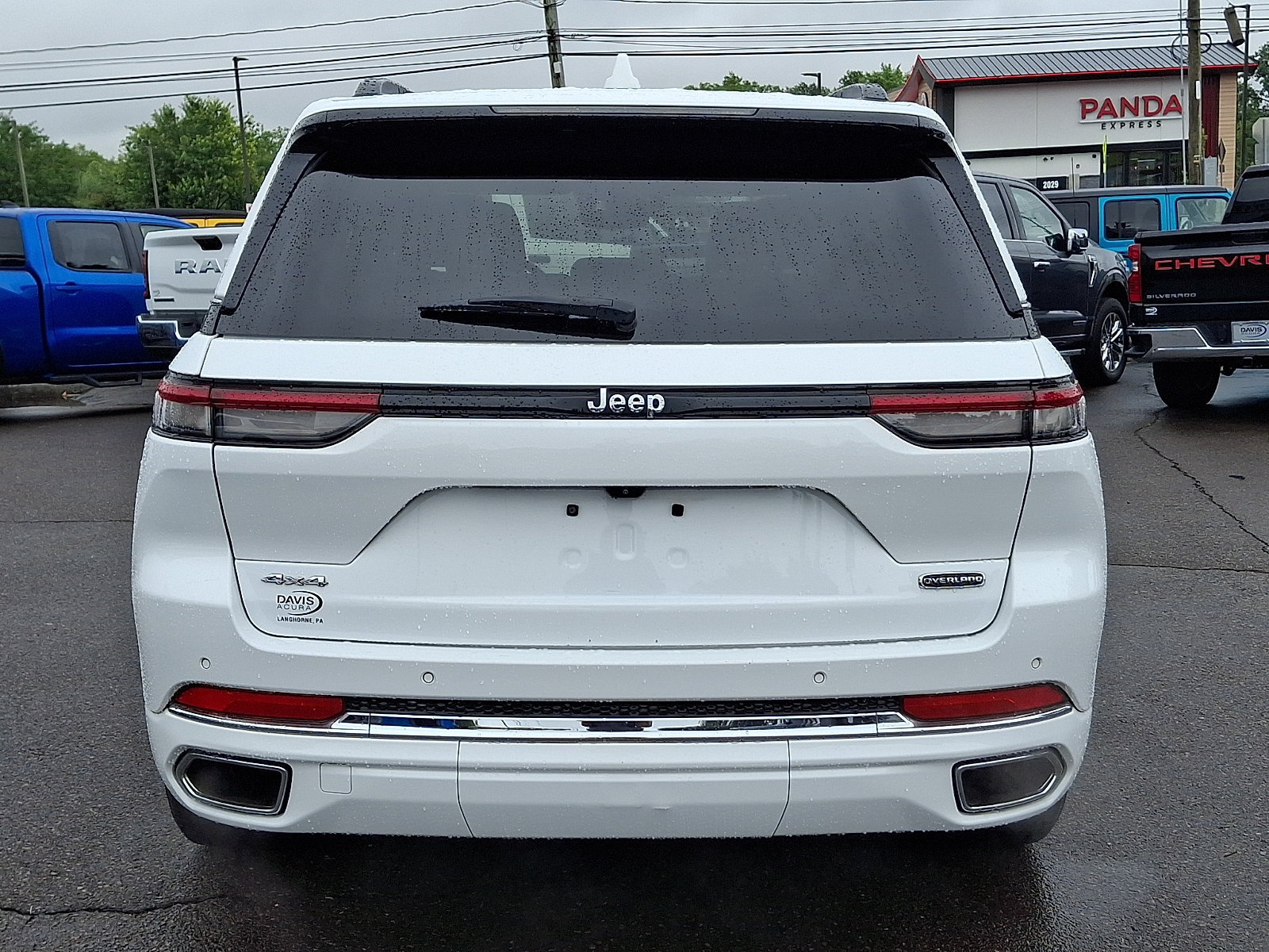 Used 2022 Jeep Grand Cherokee Overland AWD/4WD image 5