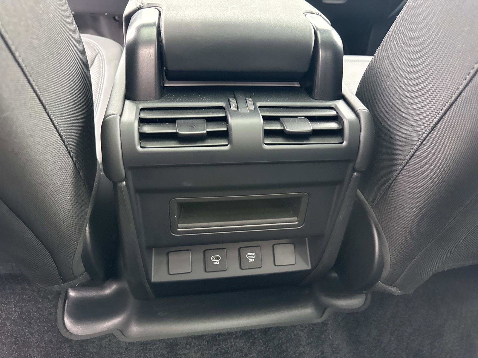 Used 2025 Land Rover Defender 110 S AWD/4WD image 15