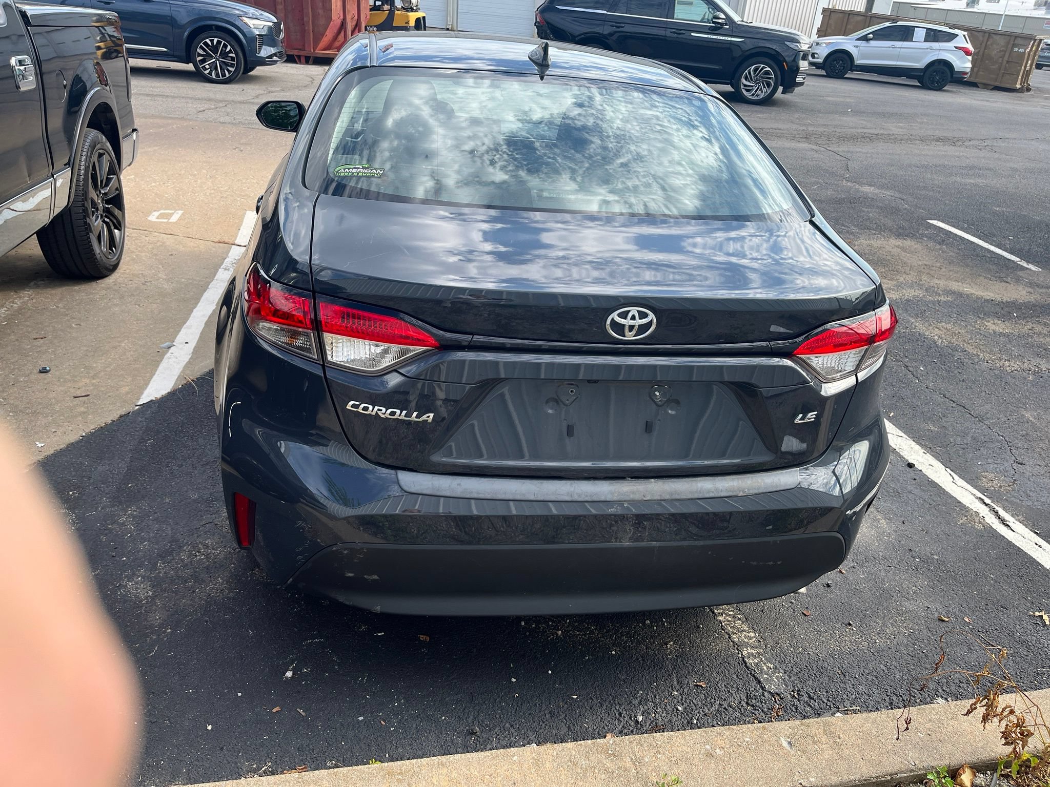 Used 2024 Toyota Corolla LE FWD image 3