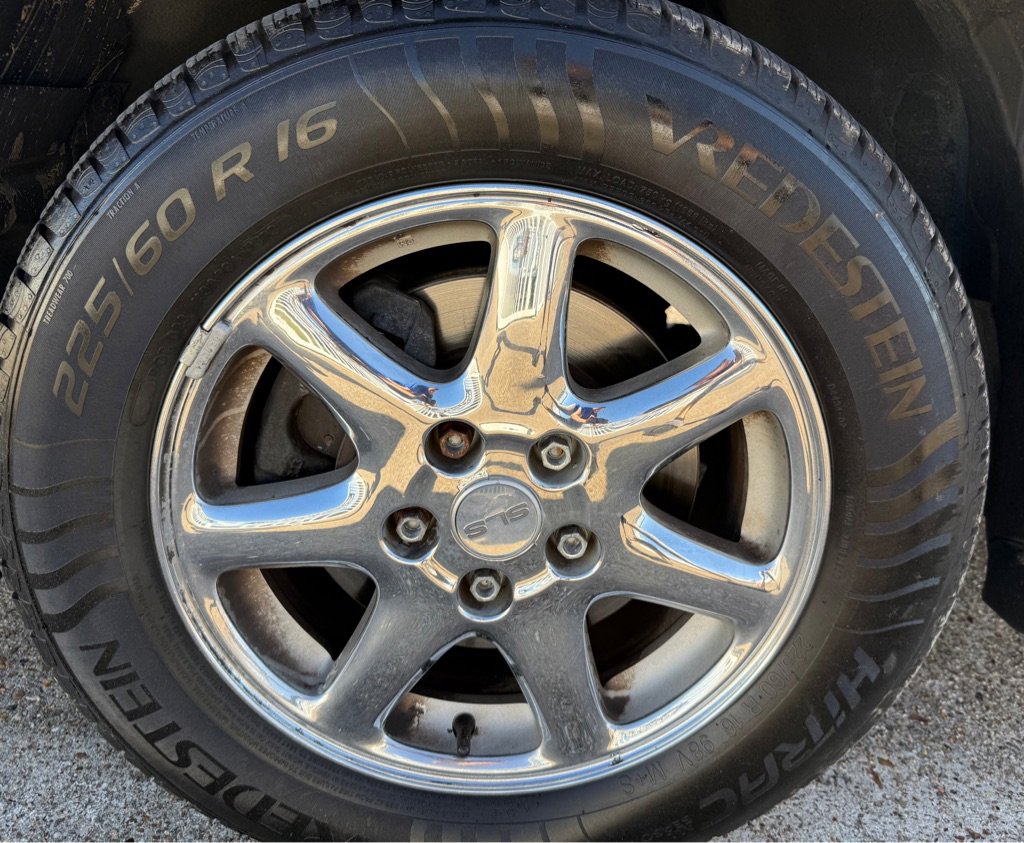 Used 2004 Cadillac Seville SLS w/ Preferred Equipment Group image 24