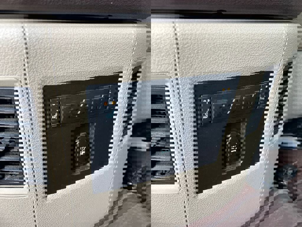 Used 2016 RAM 3500 Laramie AWD/4WD image 32