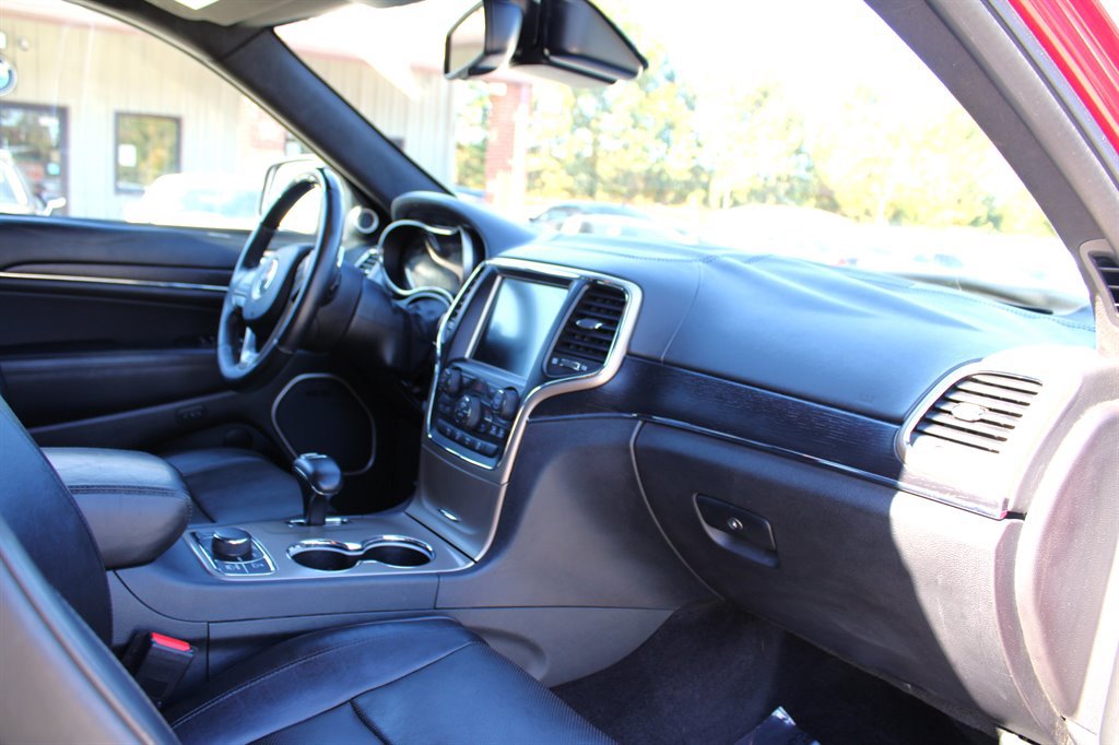 Used 2015 Jeep Grand Cherokee Summit w/ Platinum Series Group AWD/4WD image 19