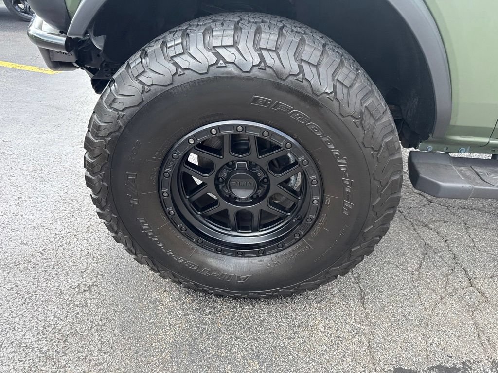 Used 2022 Ford Bronco Outer Banks AWD/4WD image 12