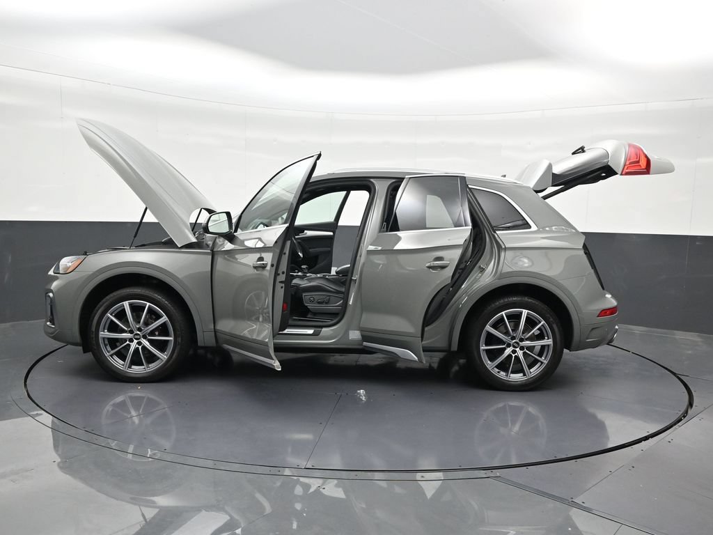 Used 2021 Audi SQ5 Premium Plus w/ Premium Plus Package AWD/4WD image 32