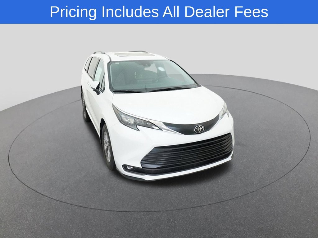 New 2026 Toyota Sienna XLE FWD image 14