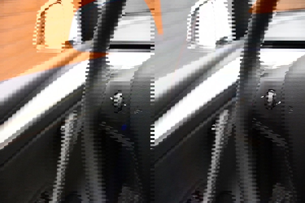 Used 2022 Tesla Model Y Long Range image 33