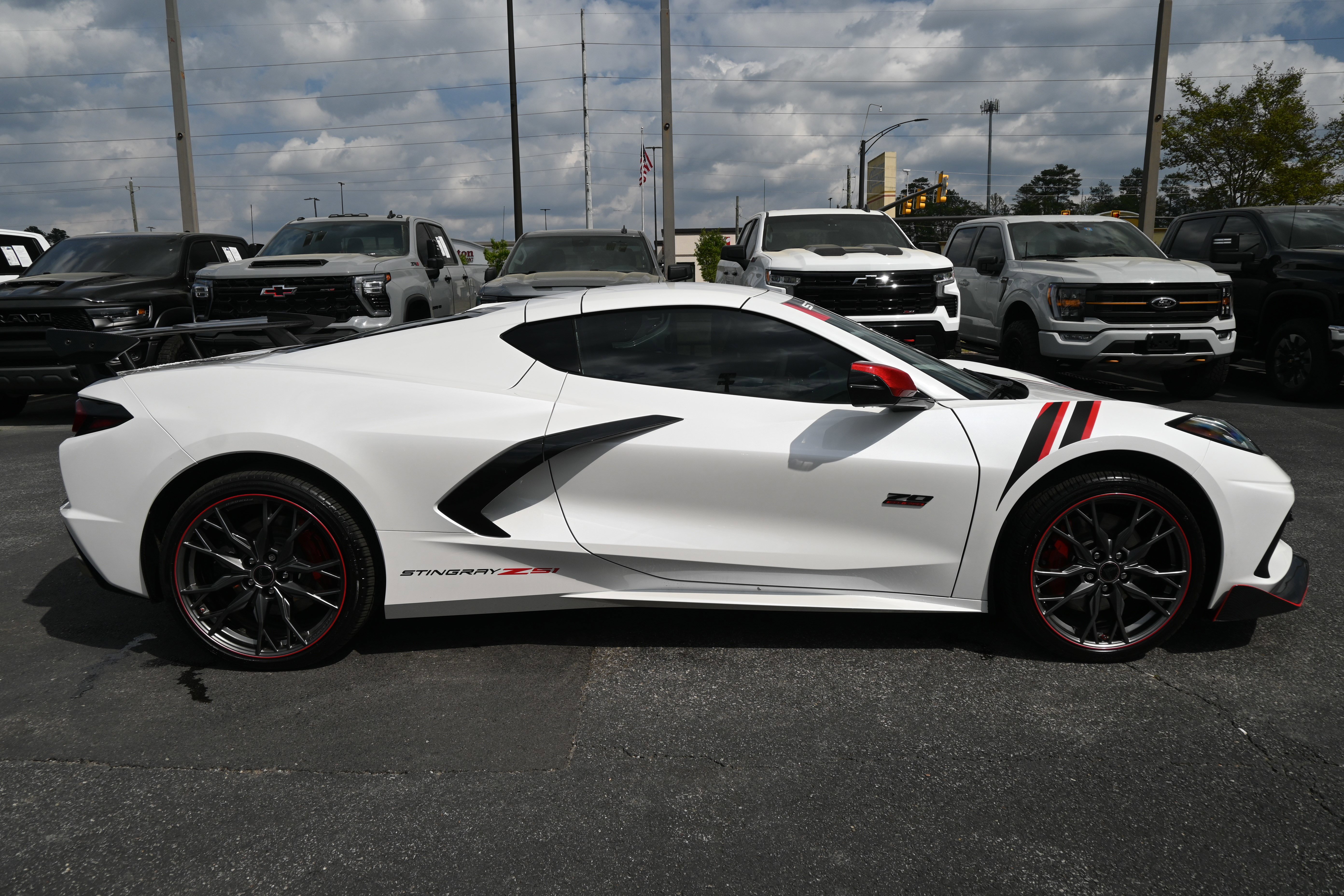 Used 2023 Chevrolet Corvette Stingray Premium Cpe w/ Z51 Performance Package image 15