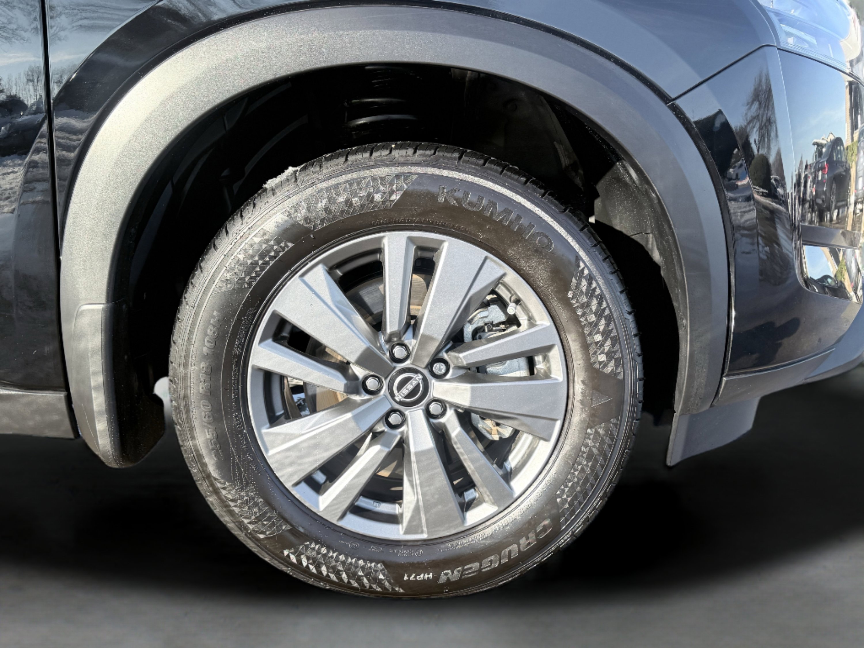 Used 2025 Nissan Pathfinder S image 7