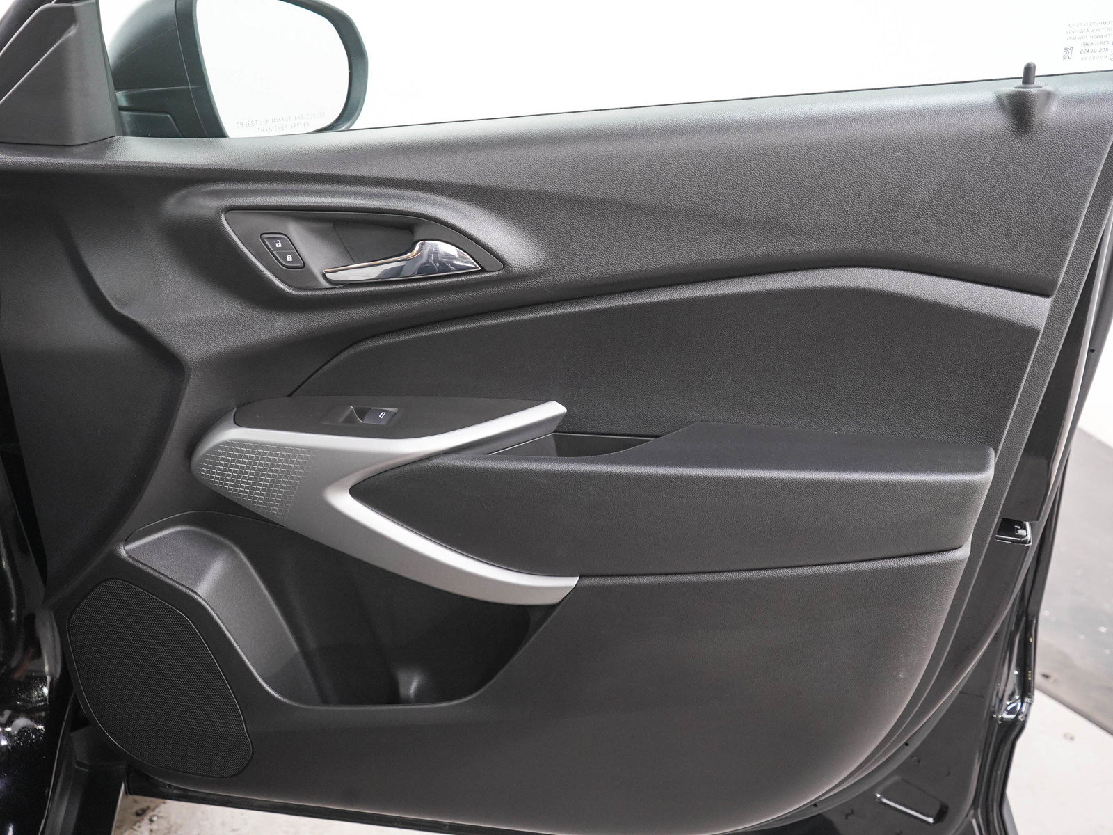 Used 2024 Chevrolet Trax LS FWD image 11