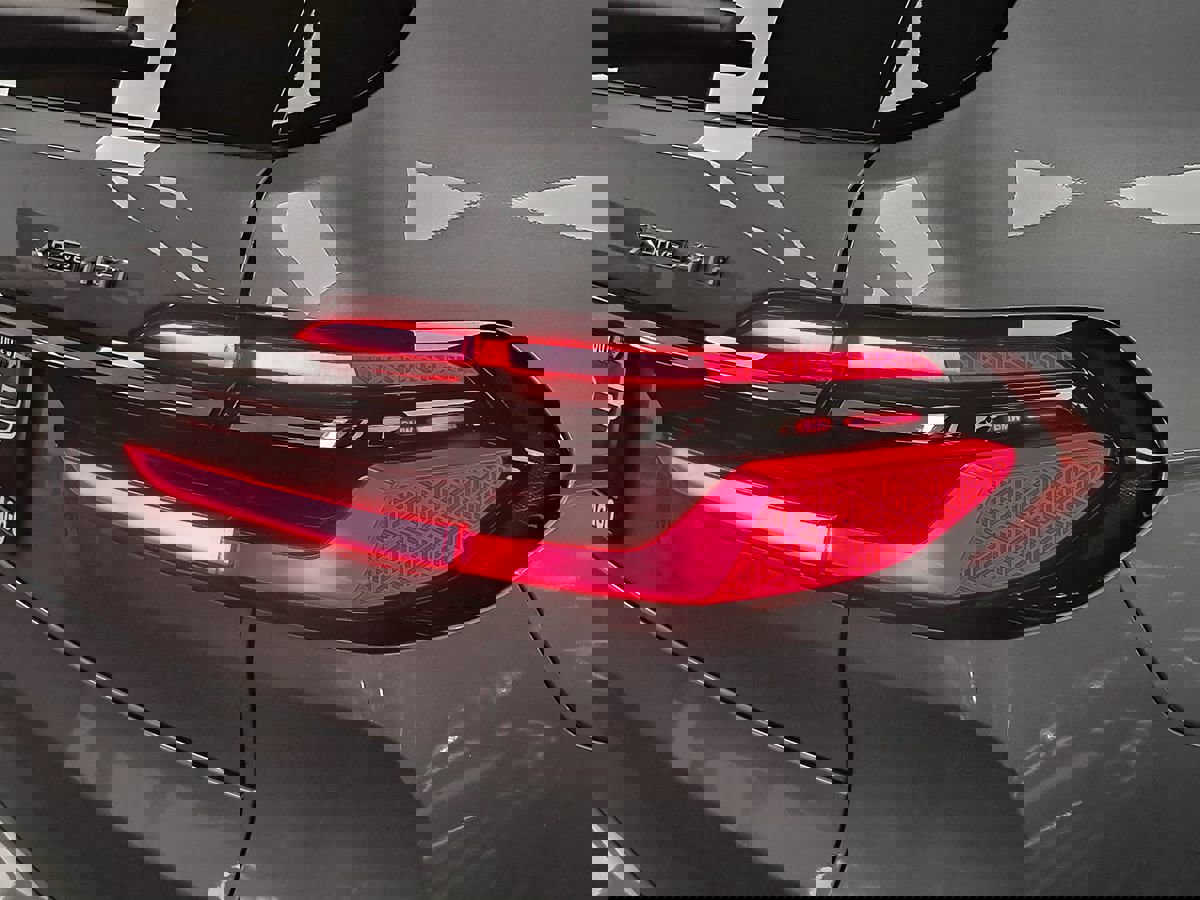 Used 2023 BMW X7 xDrive40i w/ Premium Package image 7