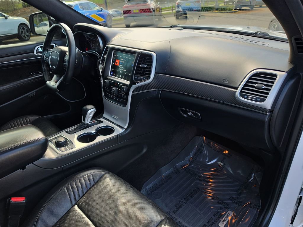 Used 2018 Jeep Grand Cherokee SRT image 34
