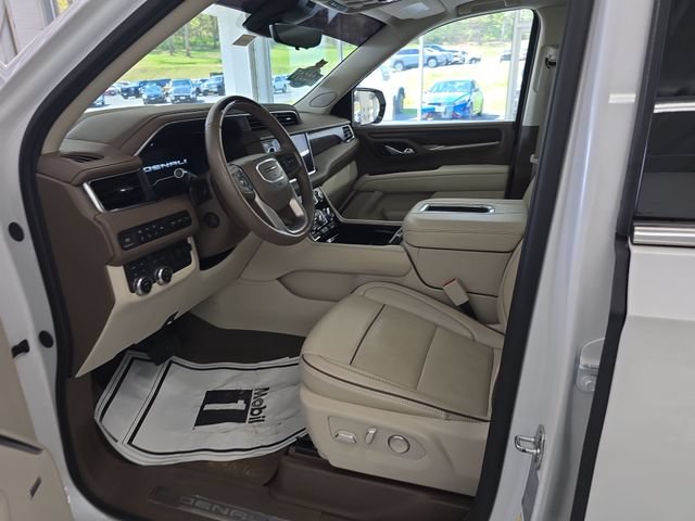 Used 2024 GMC Yukon XL Denali w/ Denali Reserve Package AWD/4WD image 14