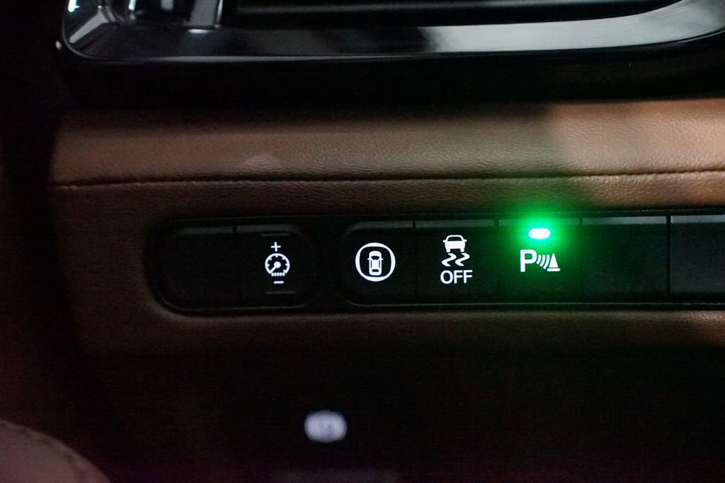 Used 2025 Acura MDX w/ Technology Package image 24