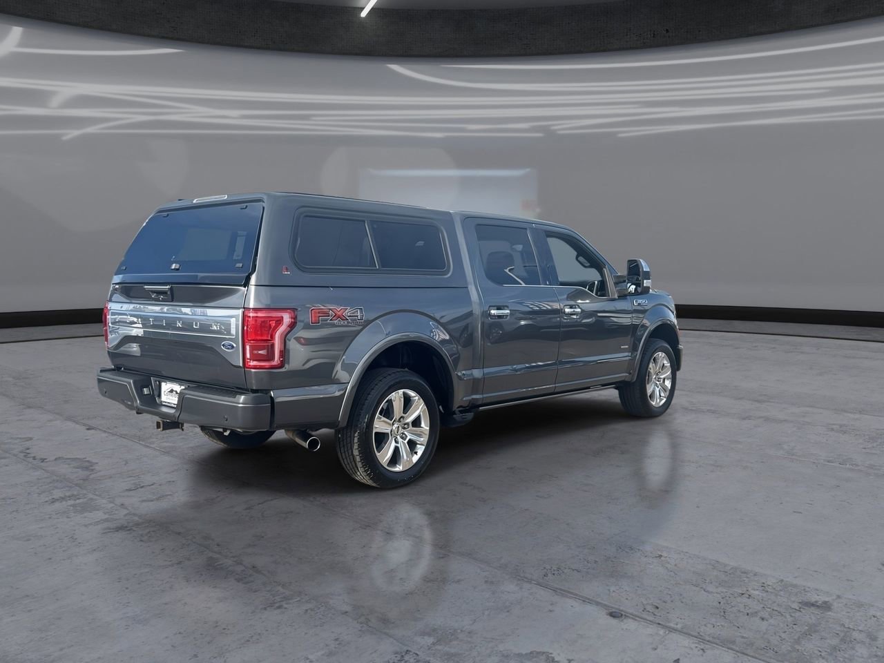 Used 2016 Ford F150 Platinum w/ Equipment Group 701A Luxury image 5
