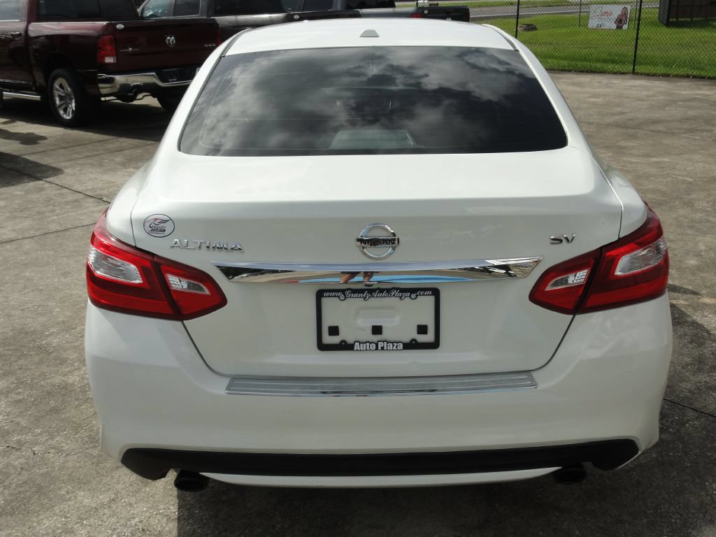 Used 2017 Nissan Altima 2.5 SV FWD image 4