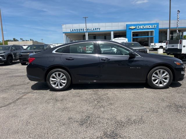 Used 2023 Chevrolet Malibu LT FWD image 2