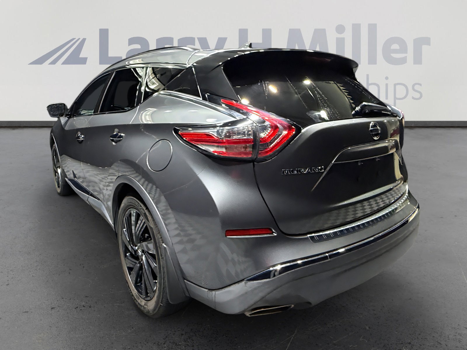 Used 2017 Nissan Murano Platinum w/ Platinum Technology Package image 3