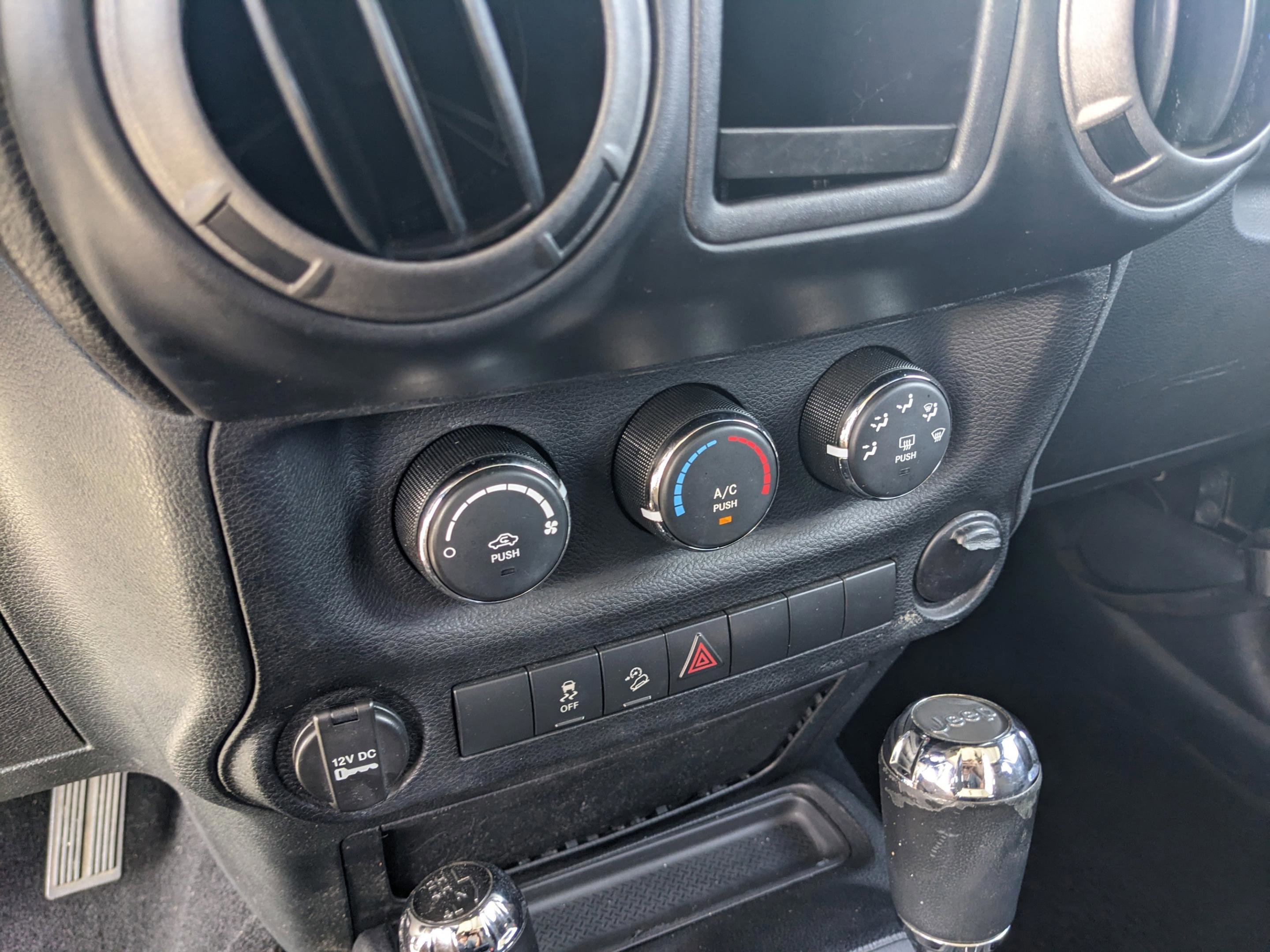 Used 2012 Jeep Wrangler Sport image 30