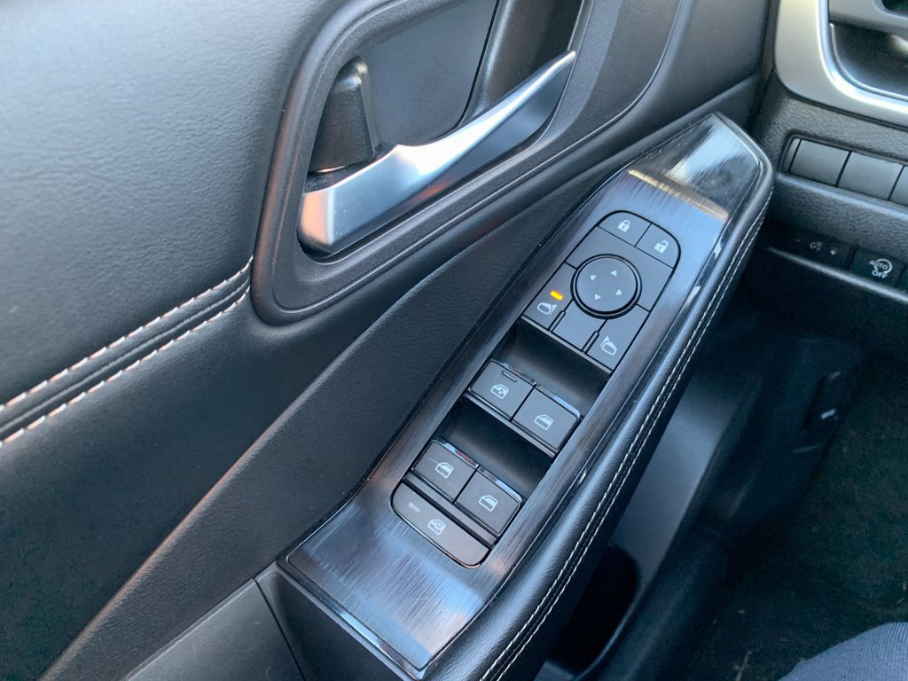 Used 2023 Nissan Rogue SV w/ SV Premium B Package image 22