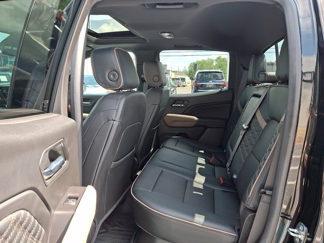Used 2023 GMC Canyon Denali AWD/4WD image 10