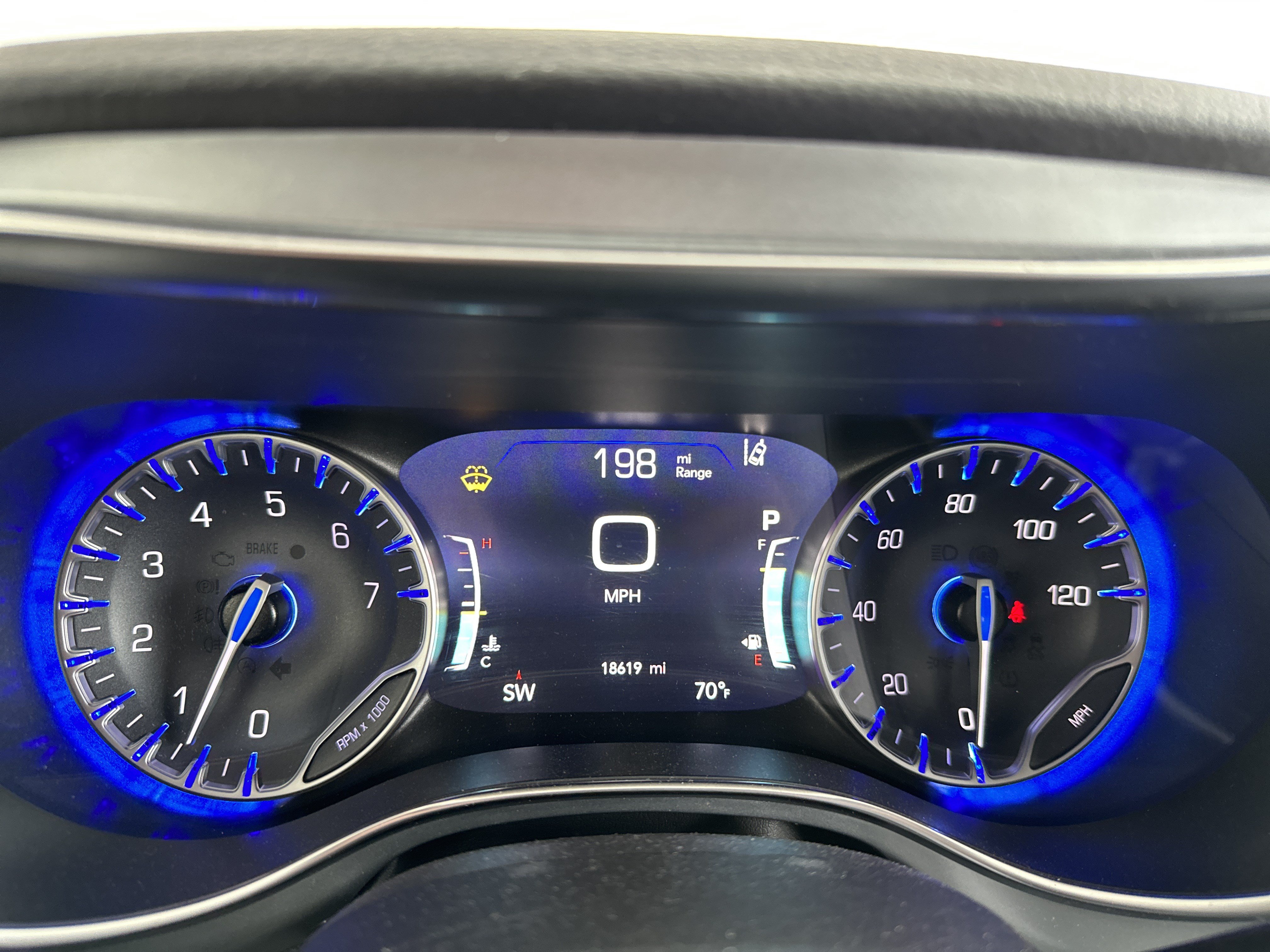 Used 2026 Chrysler Pacifica Limited FWD image 19