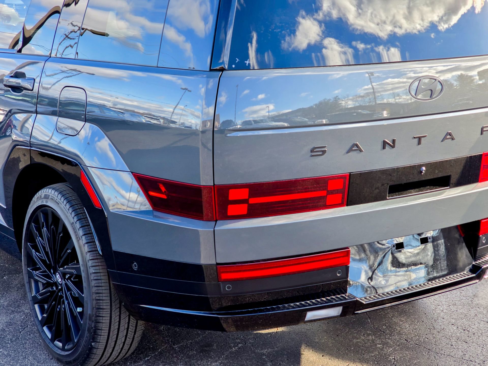 Used 2024 Hyundai Santa Fe Calligraphy image 17