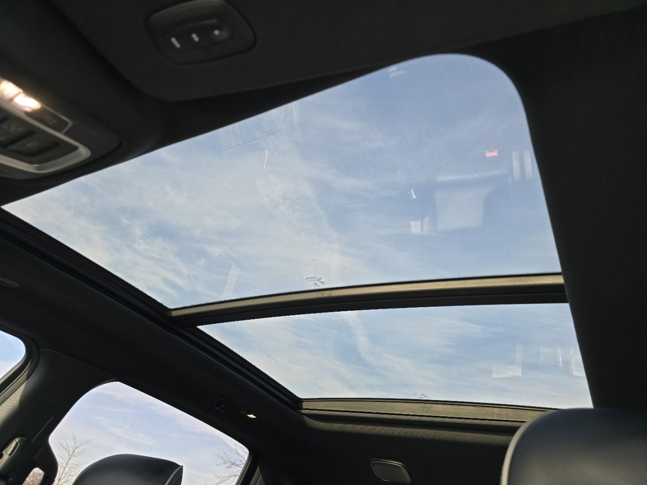 Used 2021 RAM 1500 Limited image 3