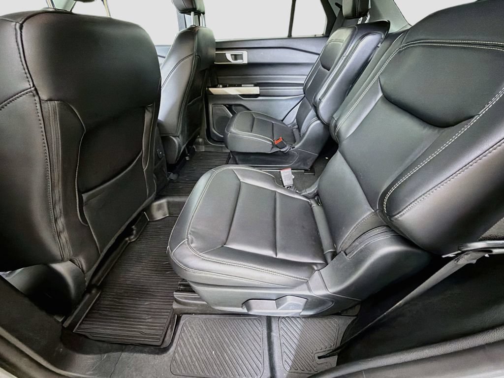 Used 2023 Ford Explorer XLT w/ Equipment Group 202A AWD/4WD image 24
