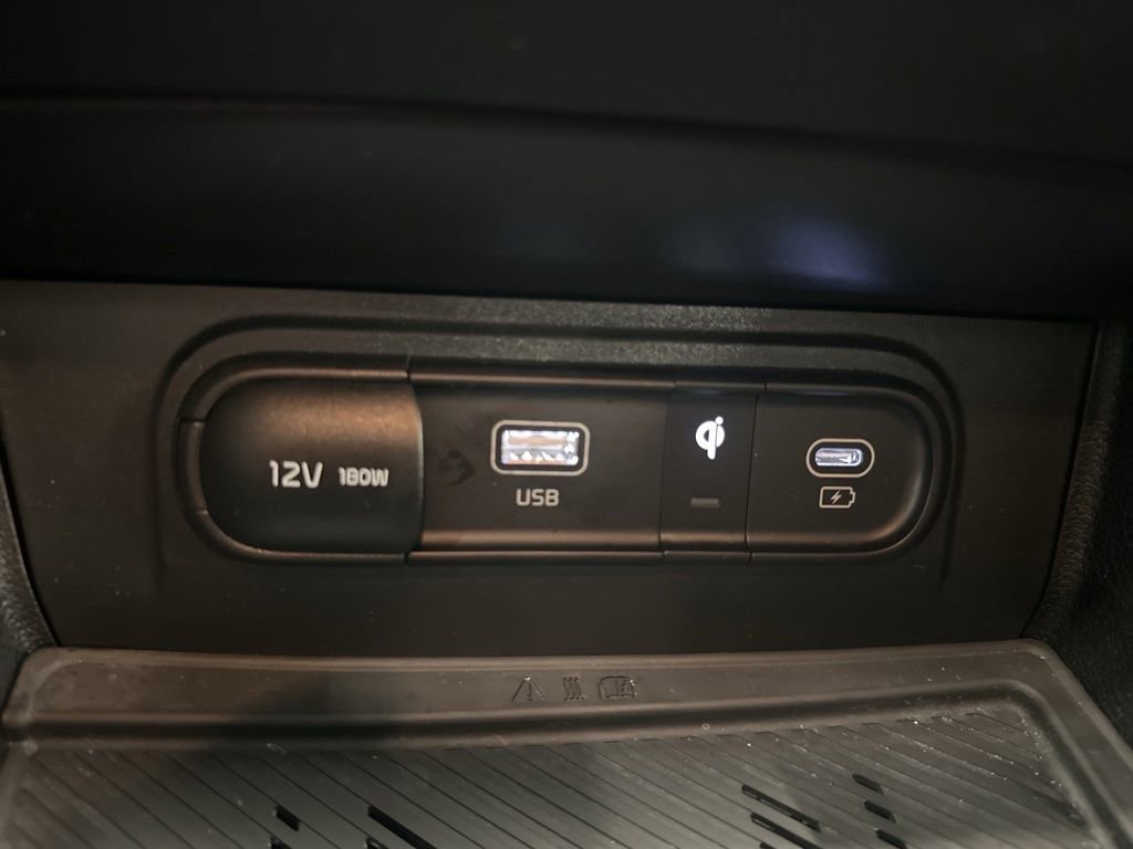 Certified 2024 Kia Sportage EX AWD/4WD image 18
