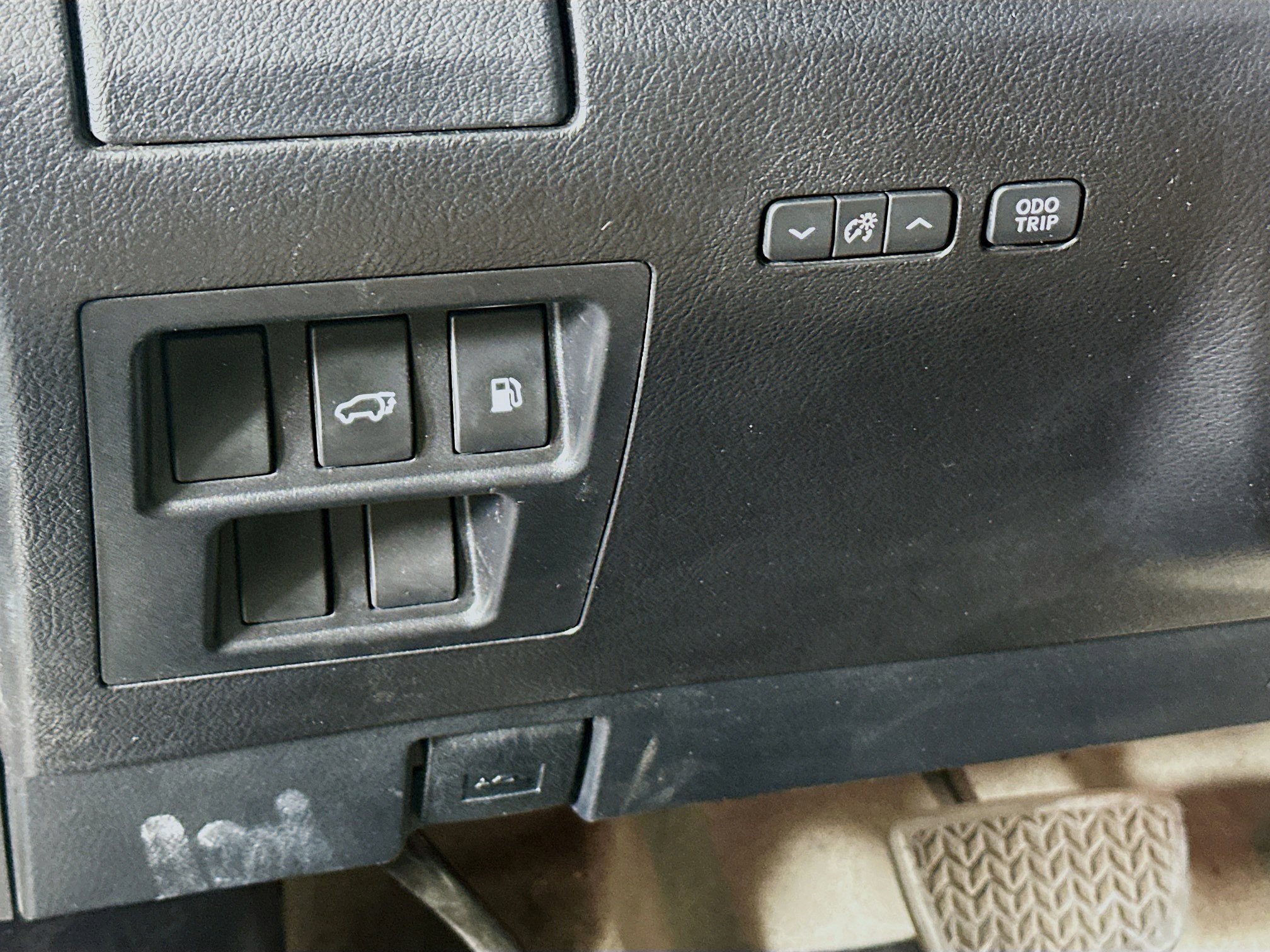 Used 2013 Lexus RX 350 FWD w/ Premium Pkg image 16