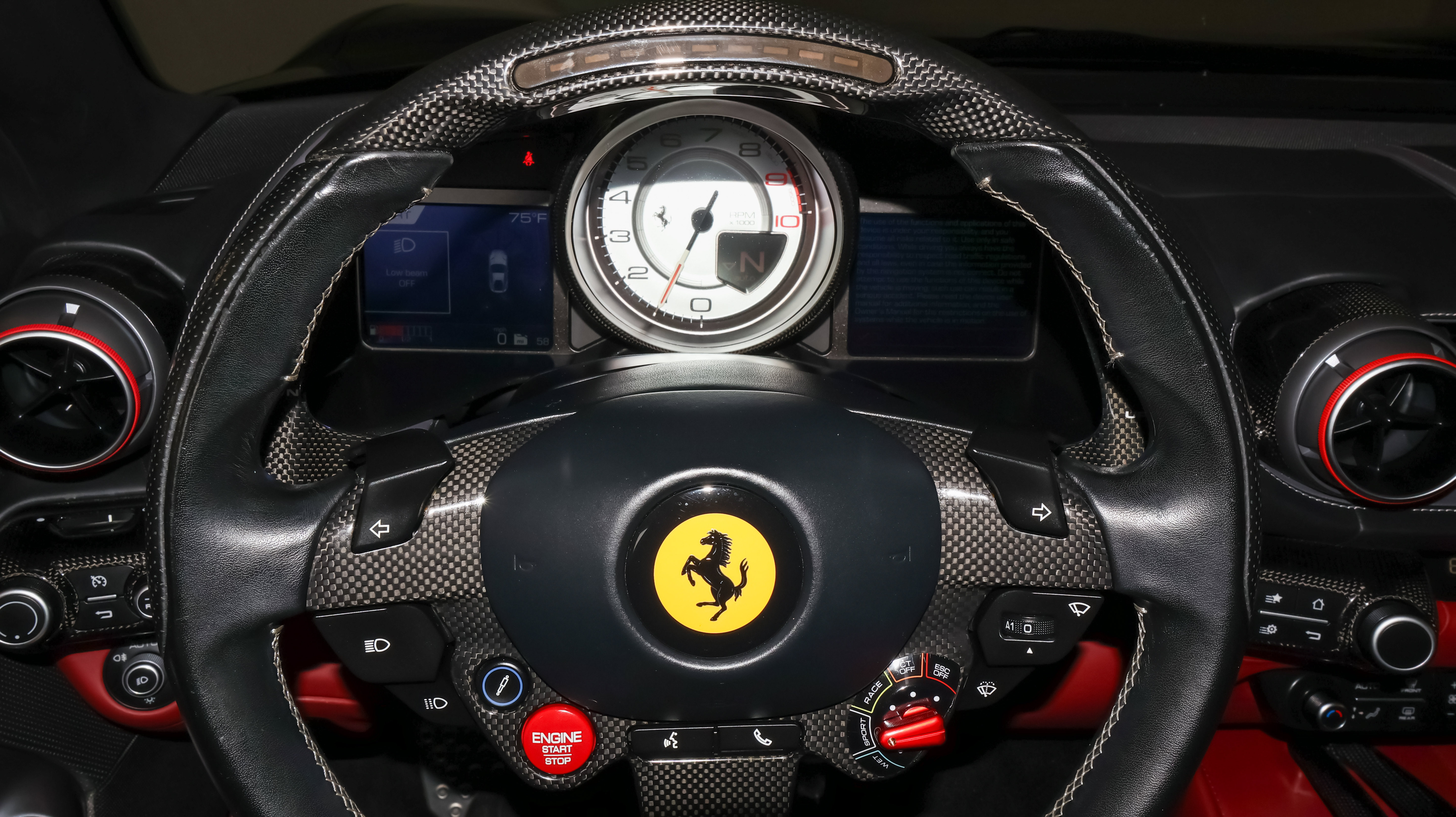 Used 2019 Ferrari 812 Superfast RWD image 23