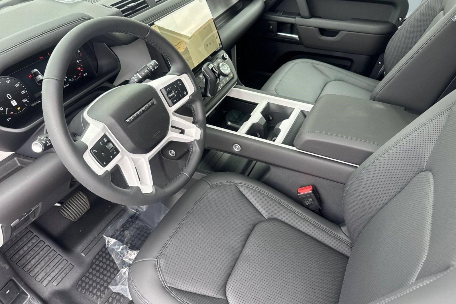 New 2026 Land Rover Defender 110 X-Dynamic SE AWD/4WD image 4