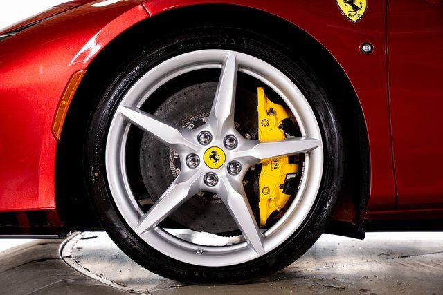 Used 2022 Ferrari F8 Tributo image 16