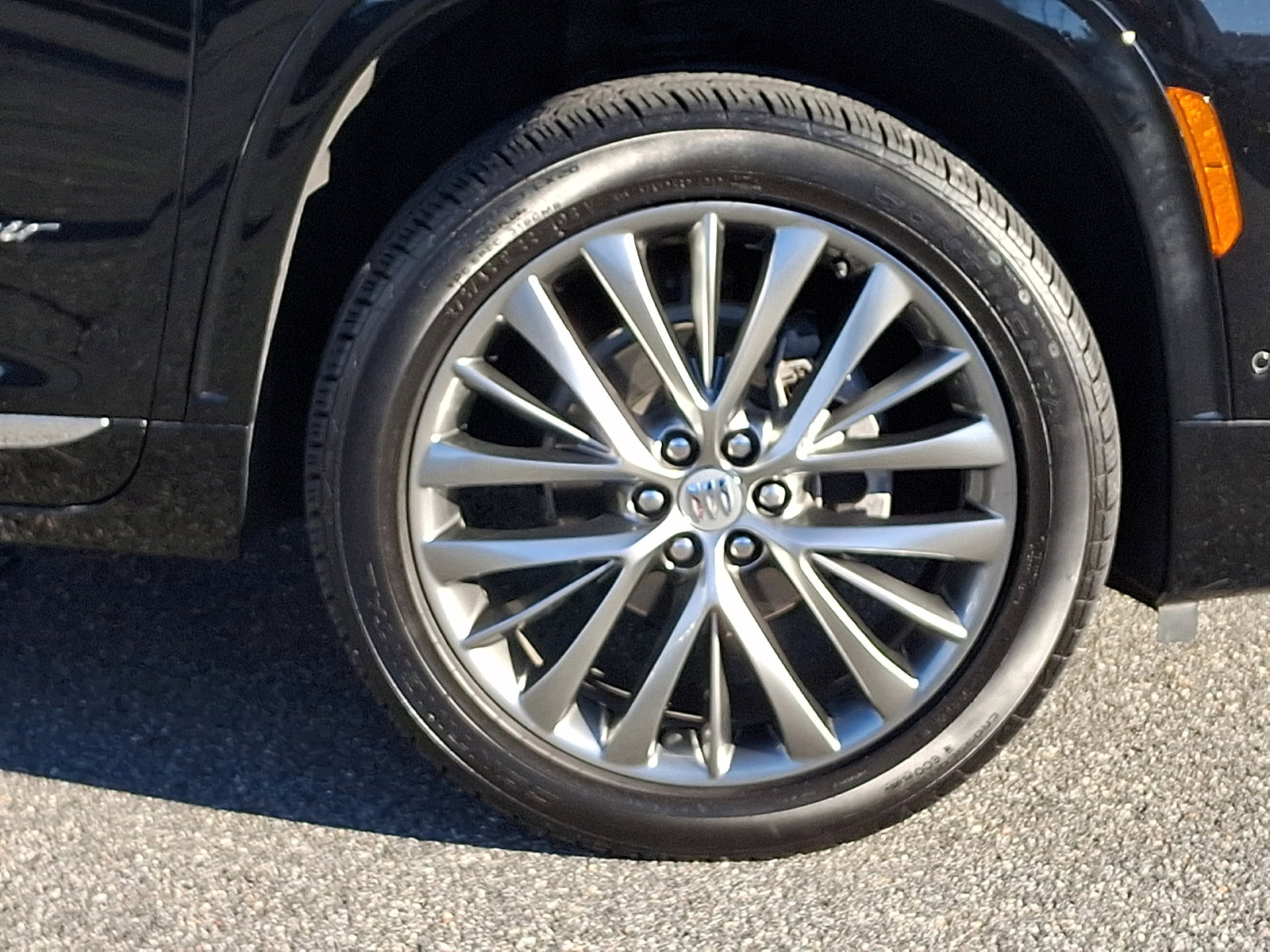 Certified 2025 Buick Enclave Avenir w/ Super Cruise Package image 8