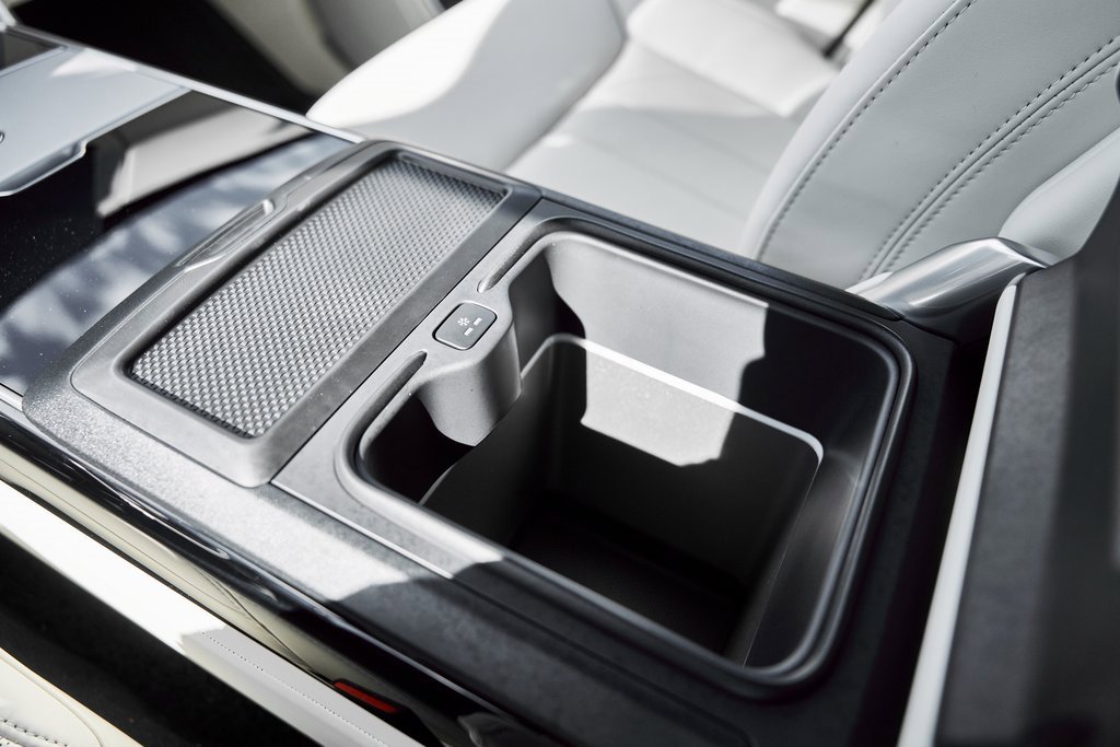 Used 2026 Land Rover Range Rover Long Wheelbase SE image 65