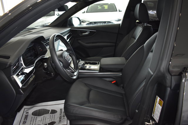 Certified 2025 Audi Q8 Premium Plus w/ Premium Plus Package AWD/4WD image 19