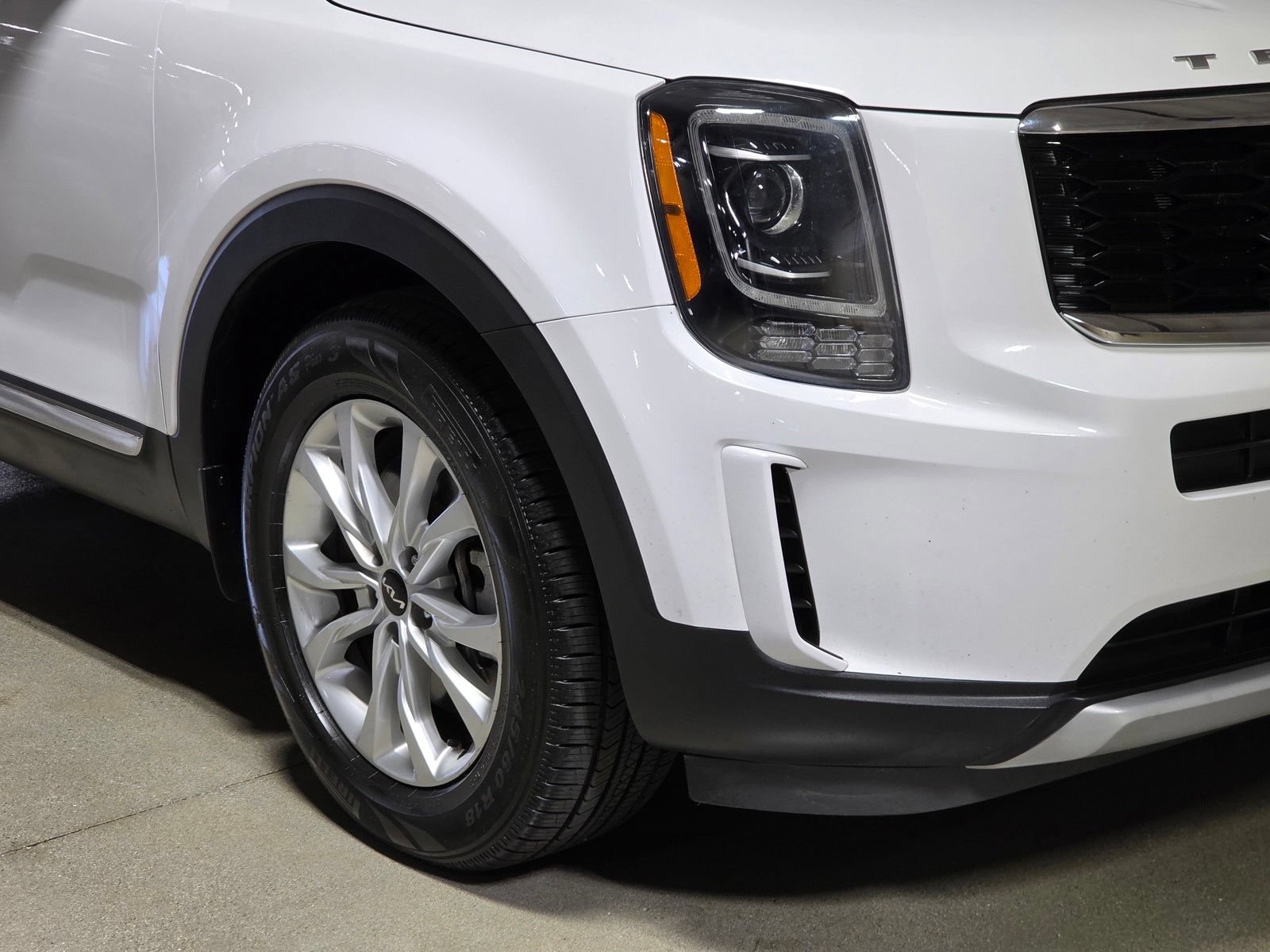 Used 2022 Kia Telluride LX AWD/4WD image 10