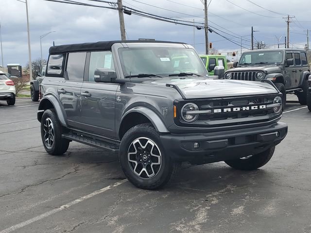 Used 2021 Ford Bronco Outer Banks AWD/4WD image 32
