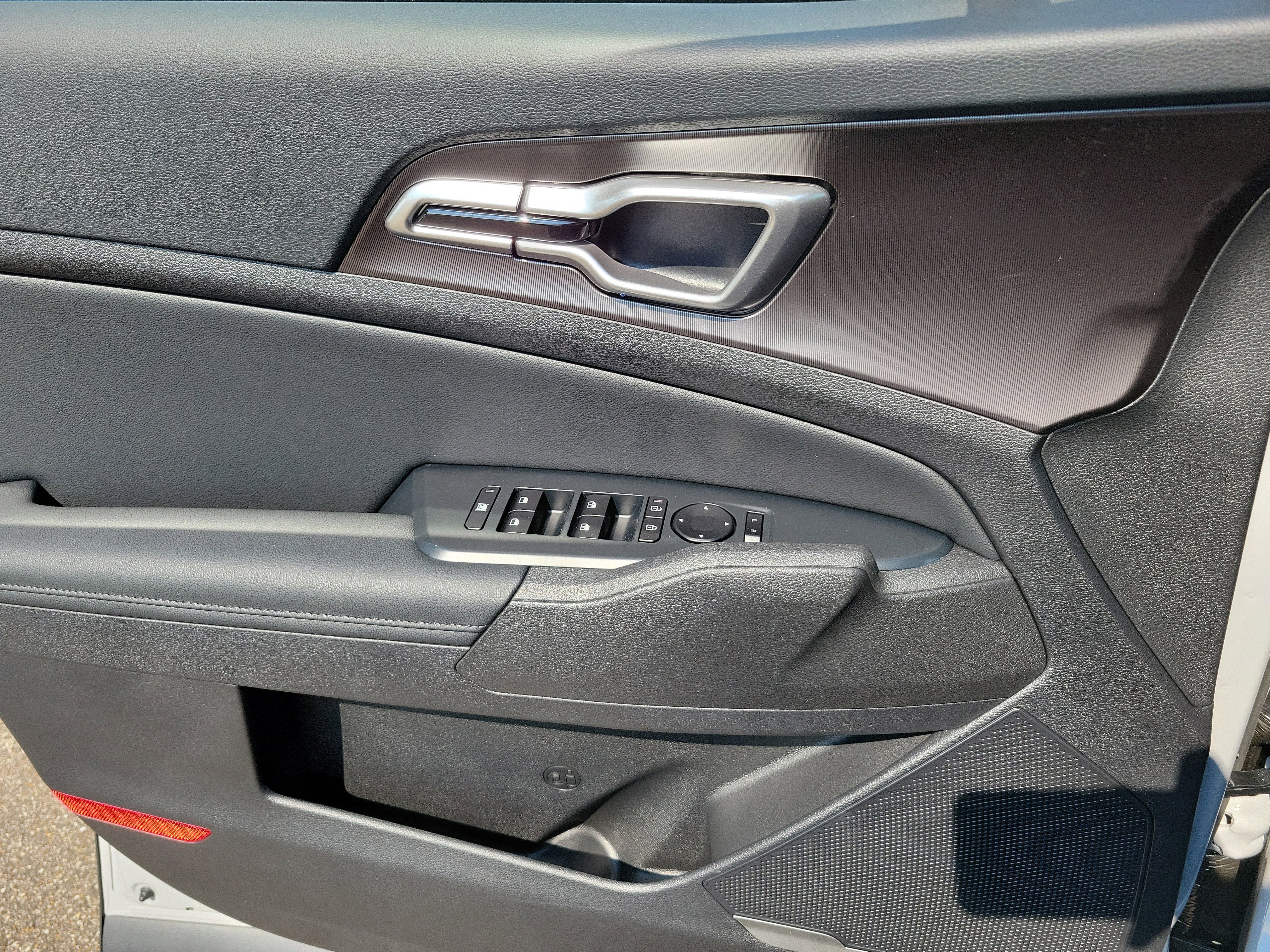 New 2026 Kia Sportage EX image 18