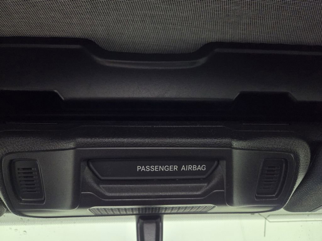 Certified 2025 Jeep Gladiator Sport AWD/4WD image 16