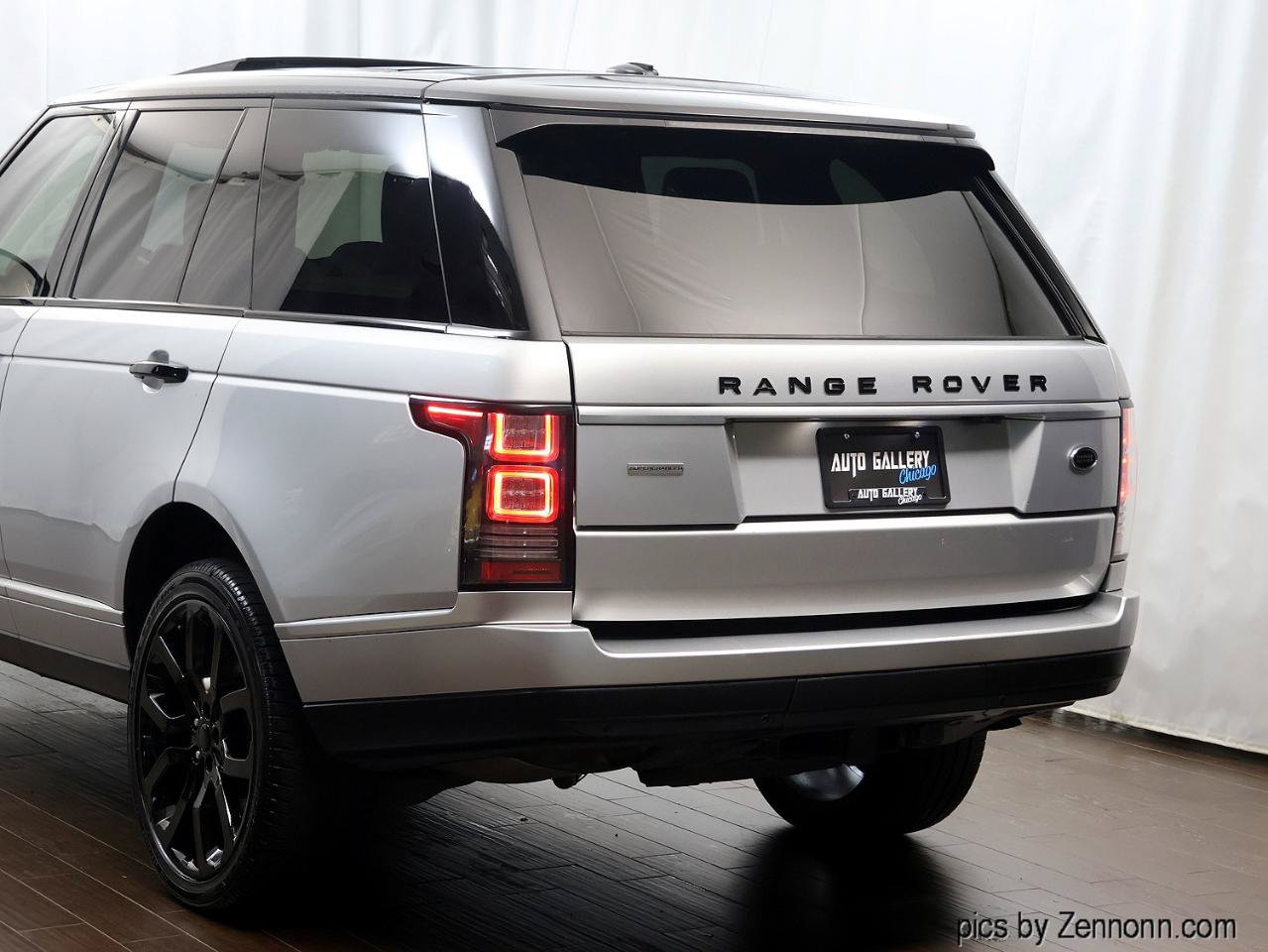 Used 2016 Land Rover Range Rover Supercharged AWD/4WD image 22
