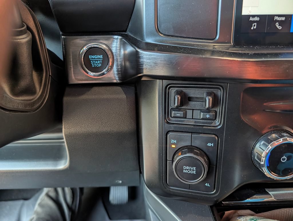 Used 2024 Ford F350 Lariat AWD/4WD image 22