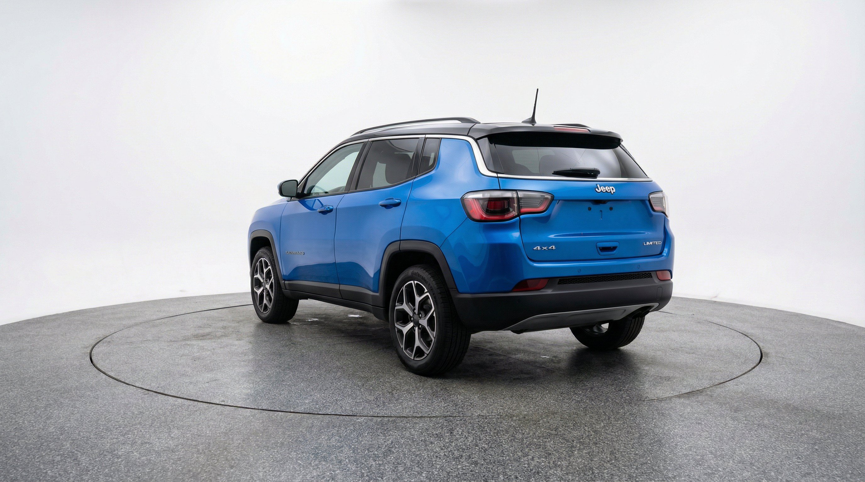 Used 2025 Jeep Compass Limited AWD/4WD image 6