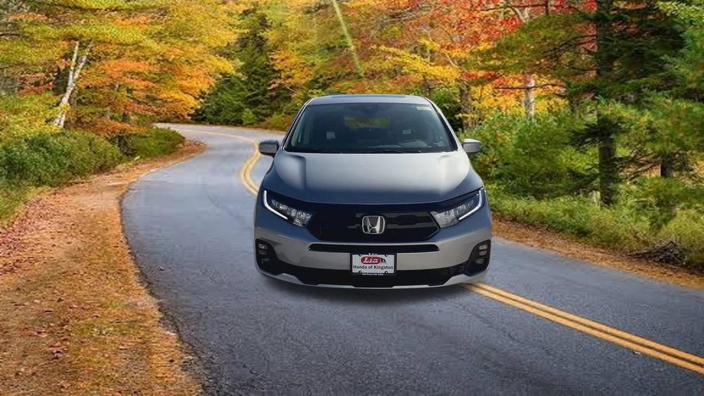 New 2026 Honda Odyssey Touring image 3