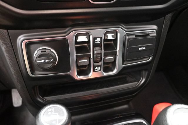 Used 2021 Jeep Gladiator Sport AWD/4WD image 26